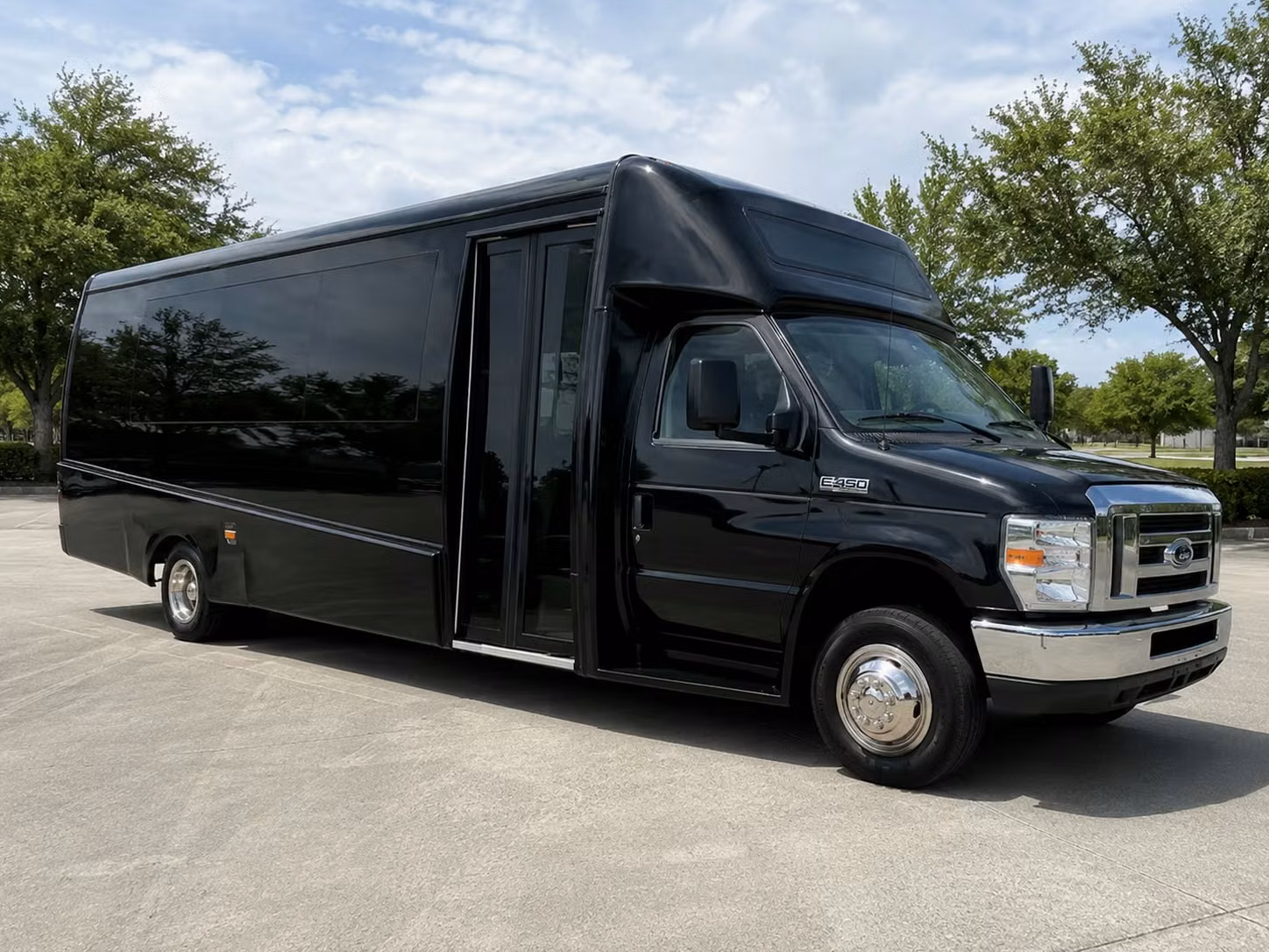 15 passenger minibus