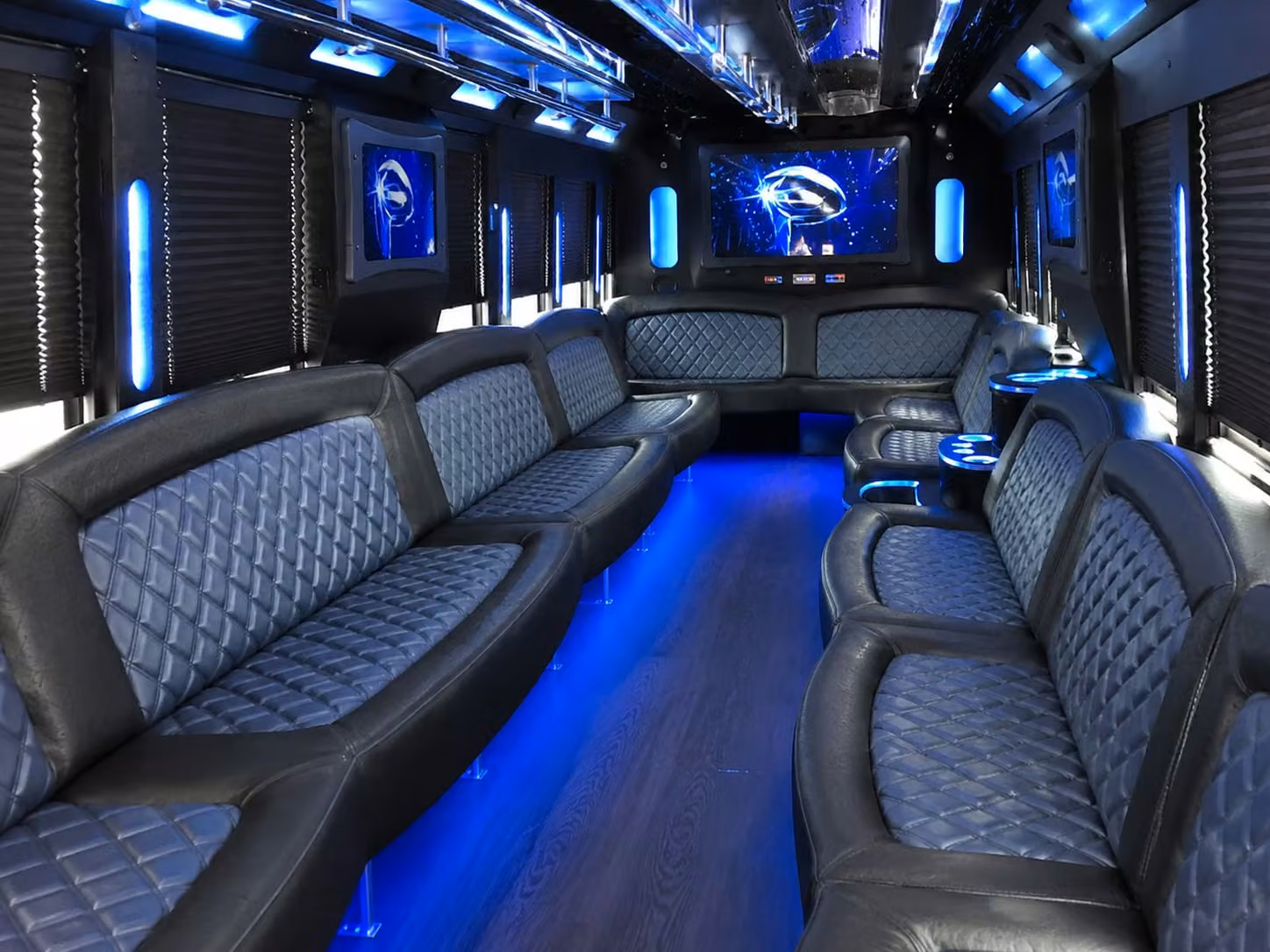 charterbuskansascity com is the go to for kansas city party bus rentals on concert nights