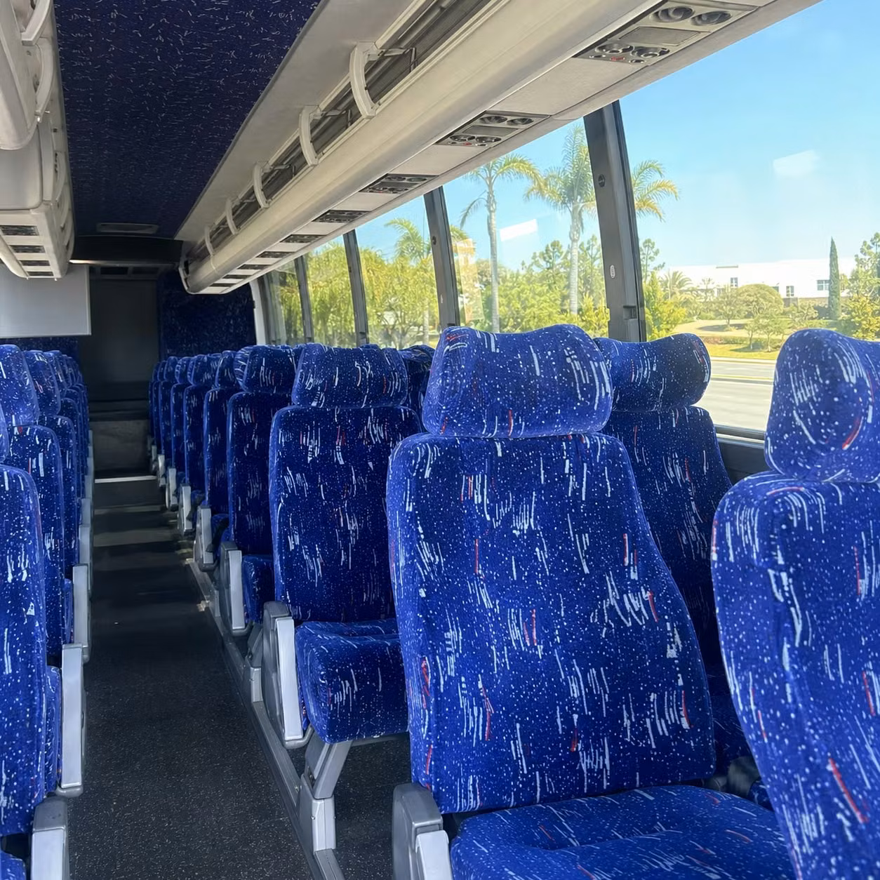 connecting kansas city to the midwest and beyond with long distance charter bus service